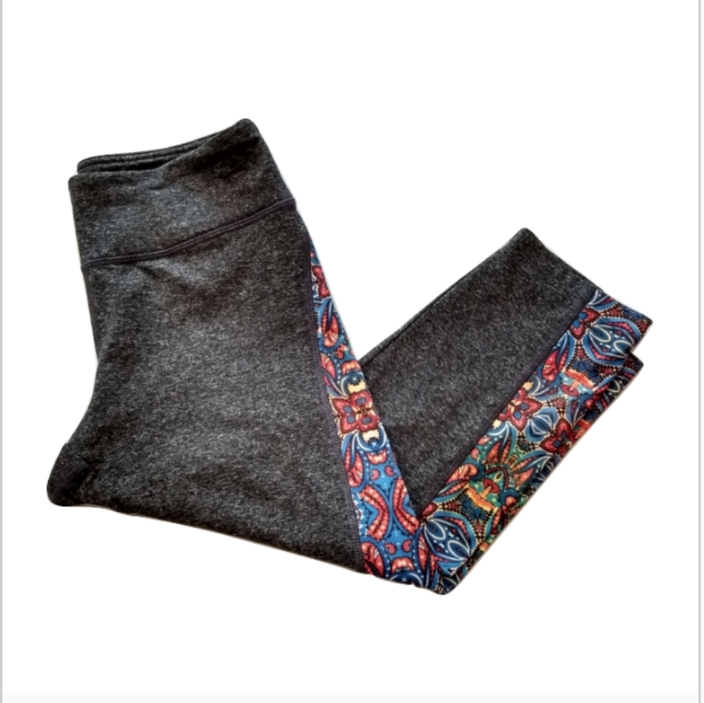 LuLaRoe Jade Capri Leggings